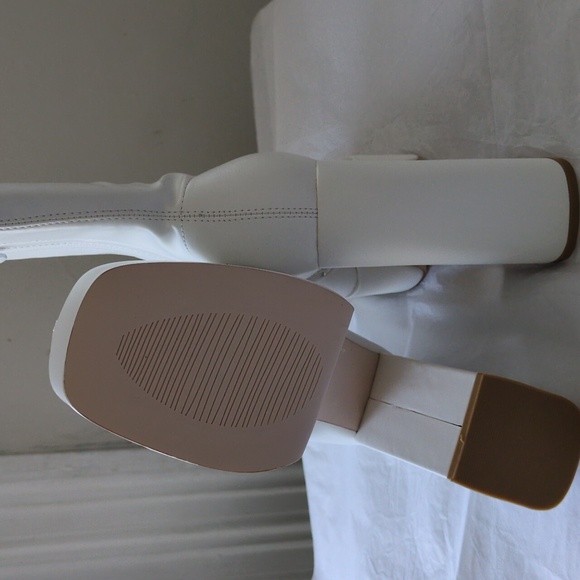 Everleigh White Stretch Platform Boots - Picture 6 of 6
